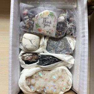 Crystal Mystery Boxes OR M.T.O!!! Message with any questions please 😁